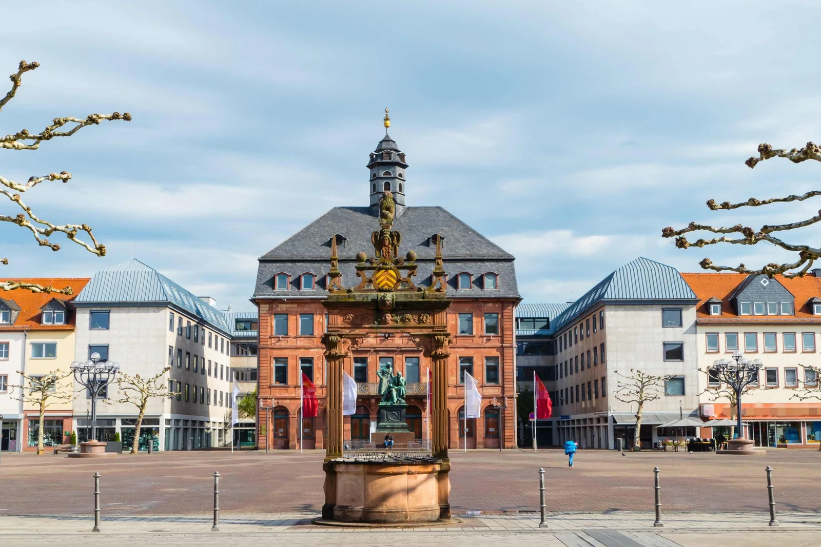 Brüder-Grimm-Denkmal in der Märchenstadt Hanau